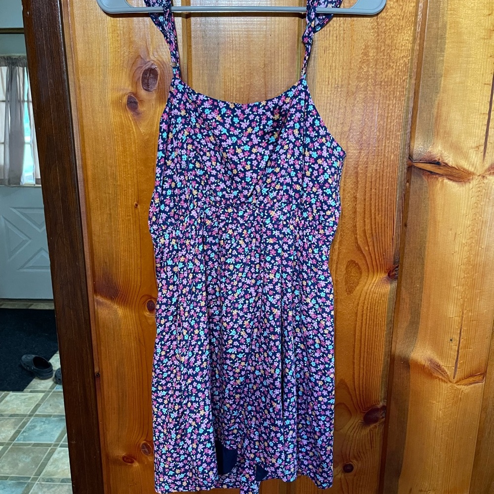 Cute And Never Warn - image 3